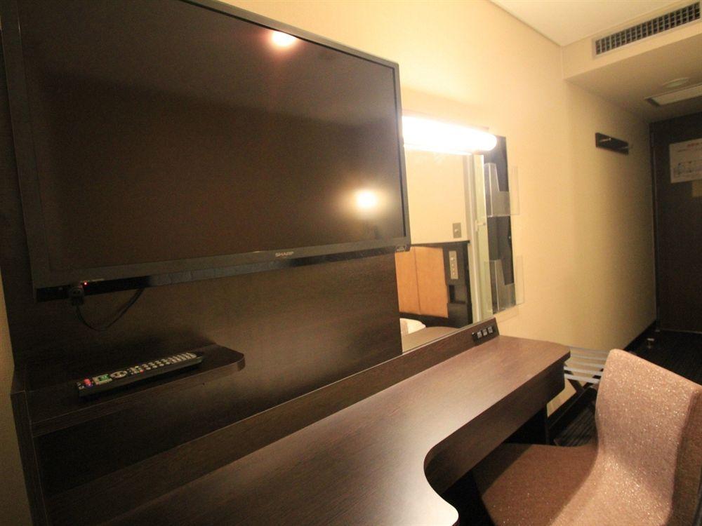 Apa Hotel Hiroshima Ekimae Buitenkant foto