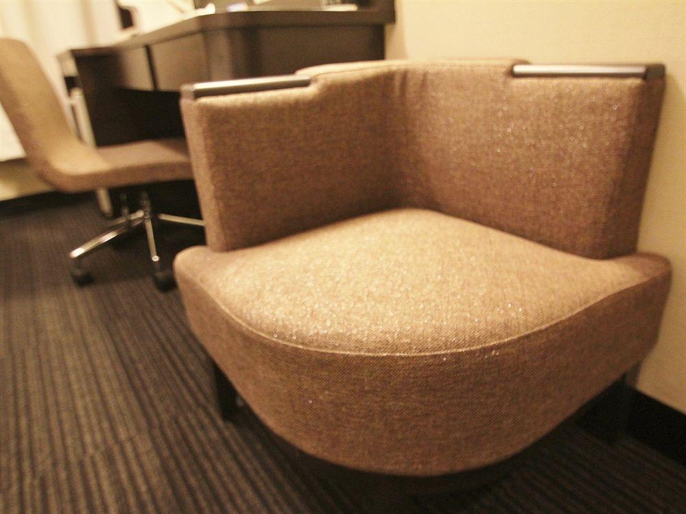 Apa Hotel Hiroshima Ekimae Buitenkant foto
