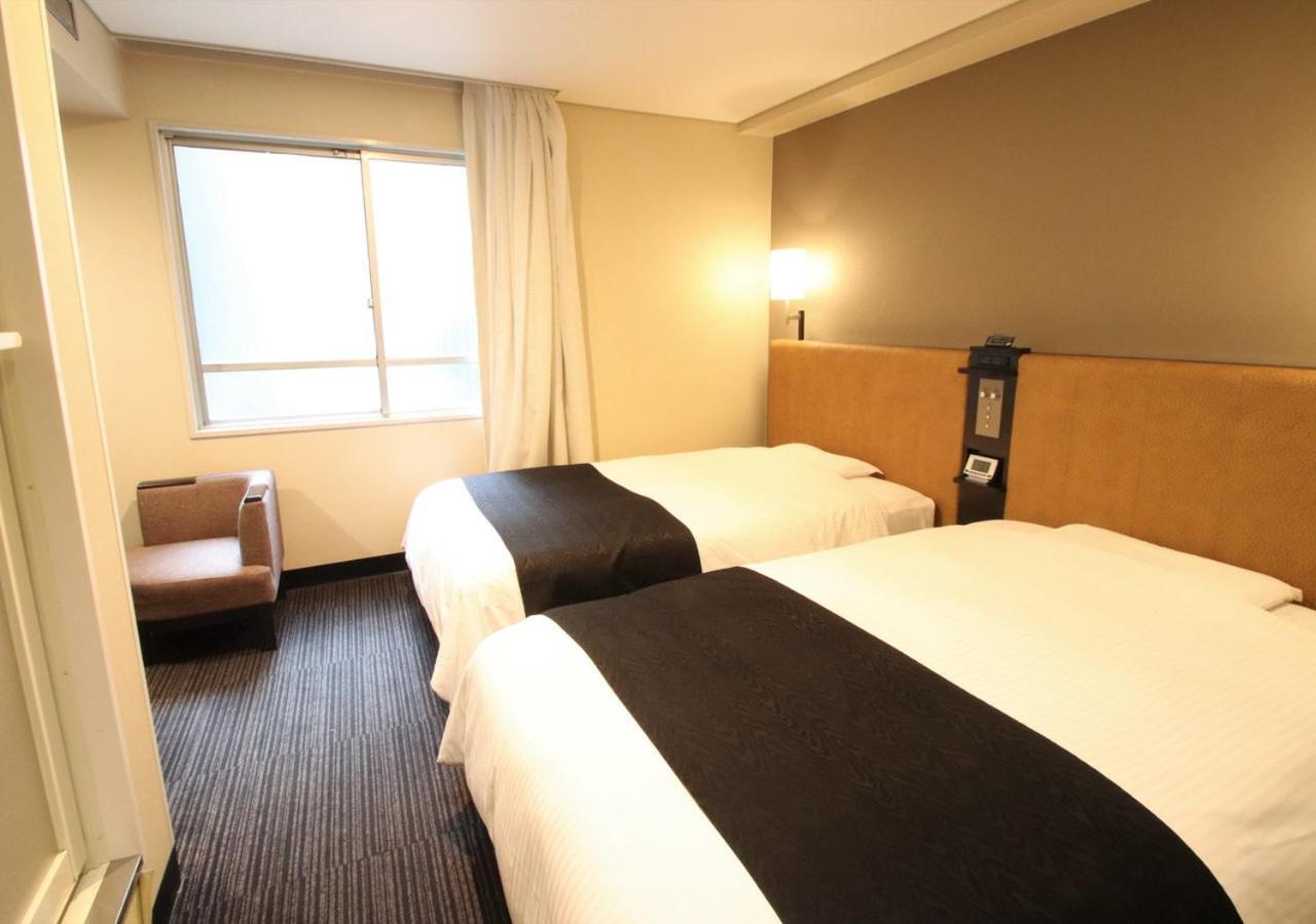 Apa Hotel Hiroshima Ekimae Buitenkant foto
